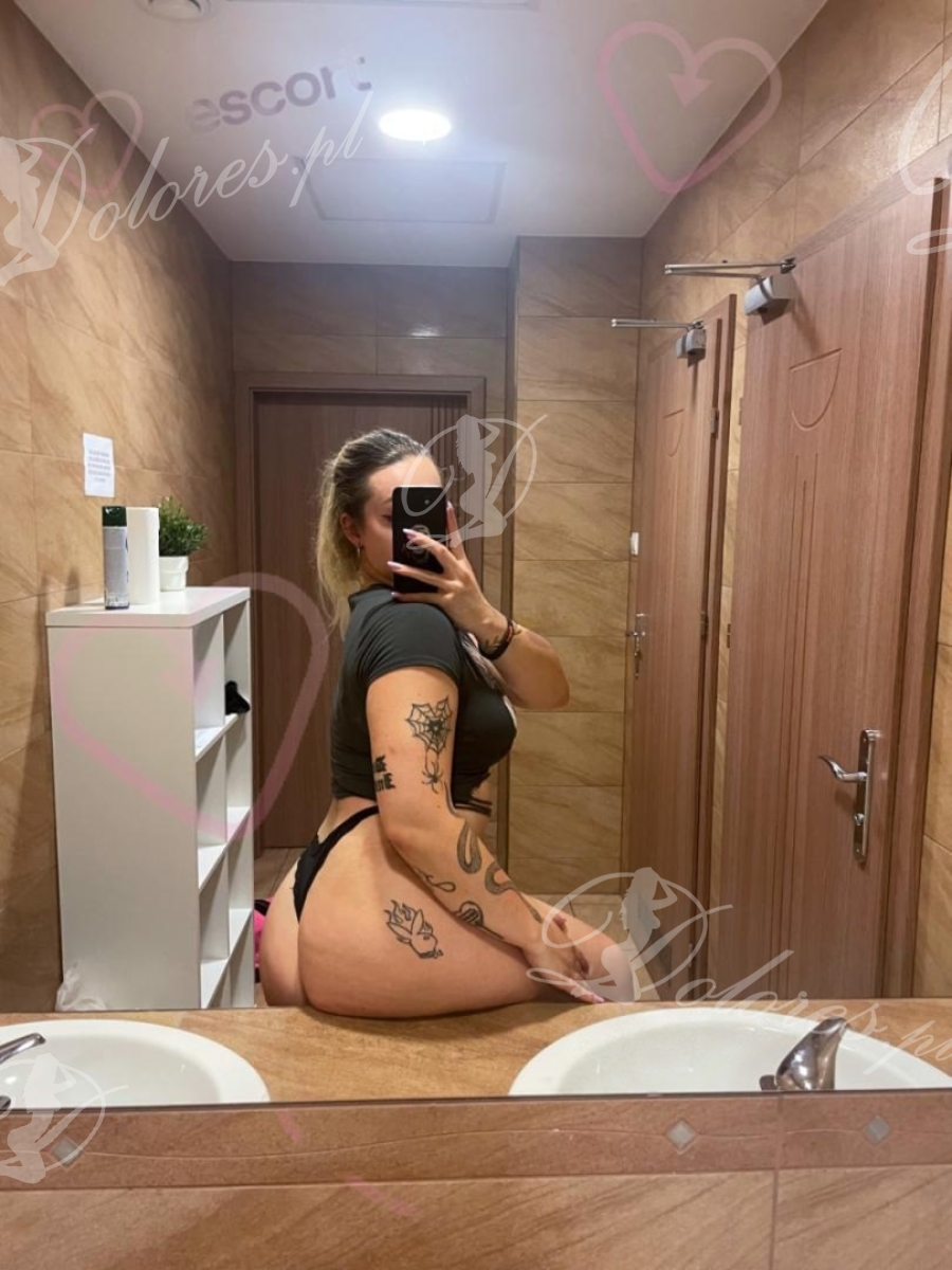 Napalona Nimfomanka Oliwka - Filmiki, Kamerki i Zdjęcia