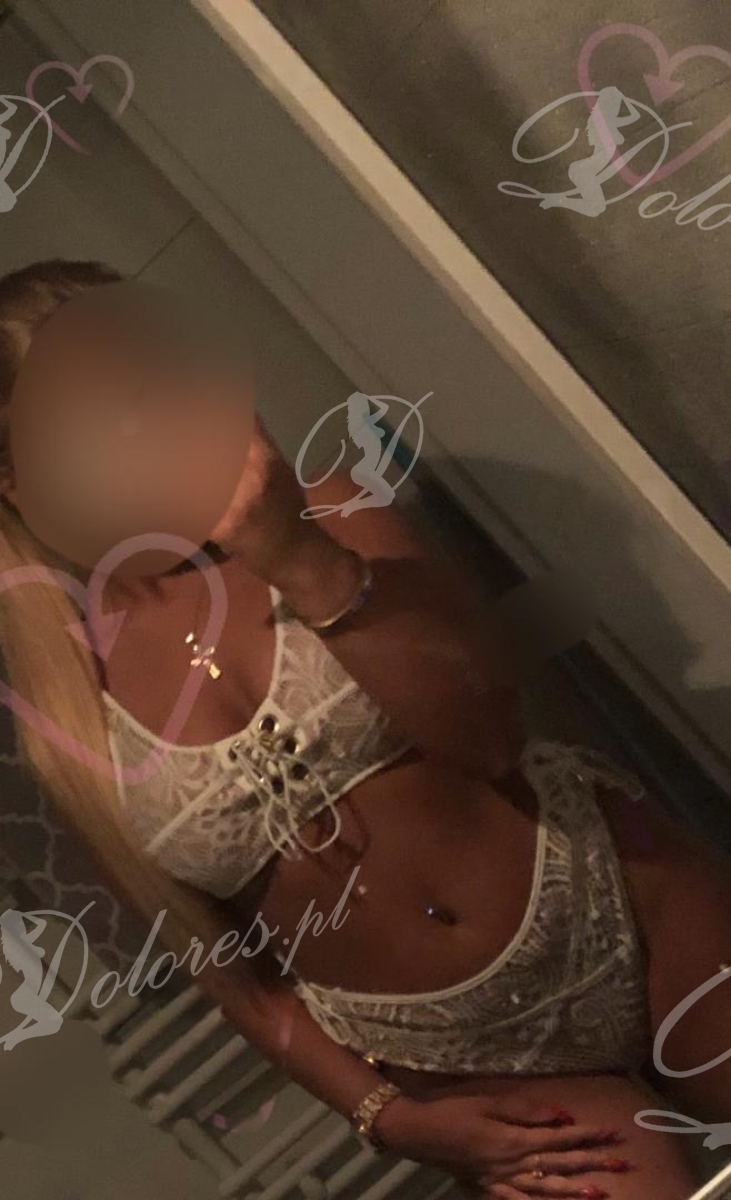 BLOND REALNA