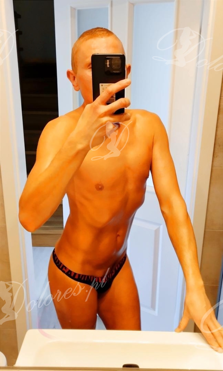 Luxuriuous Bitch Boy TYLKO SMS