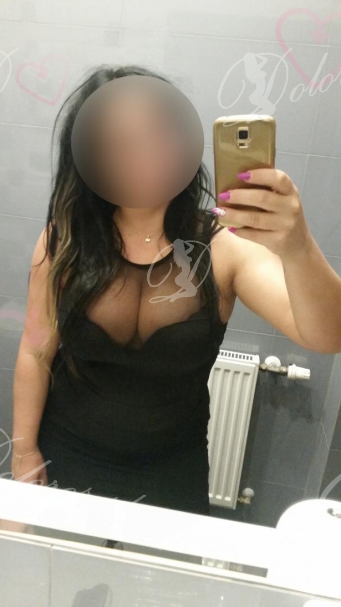 Karola