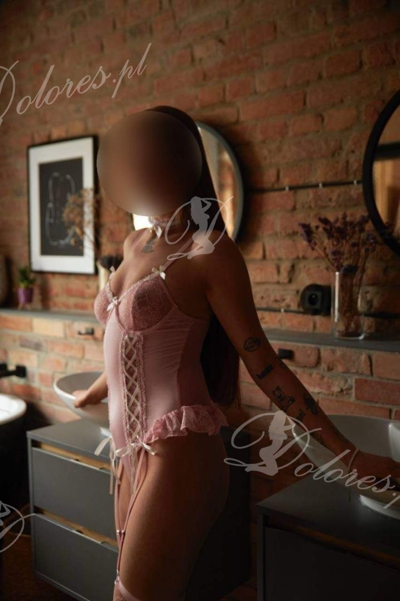Nikole Massage