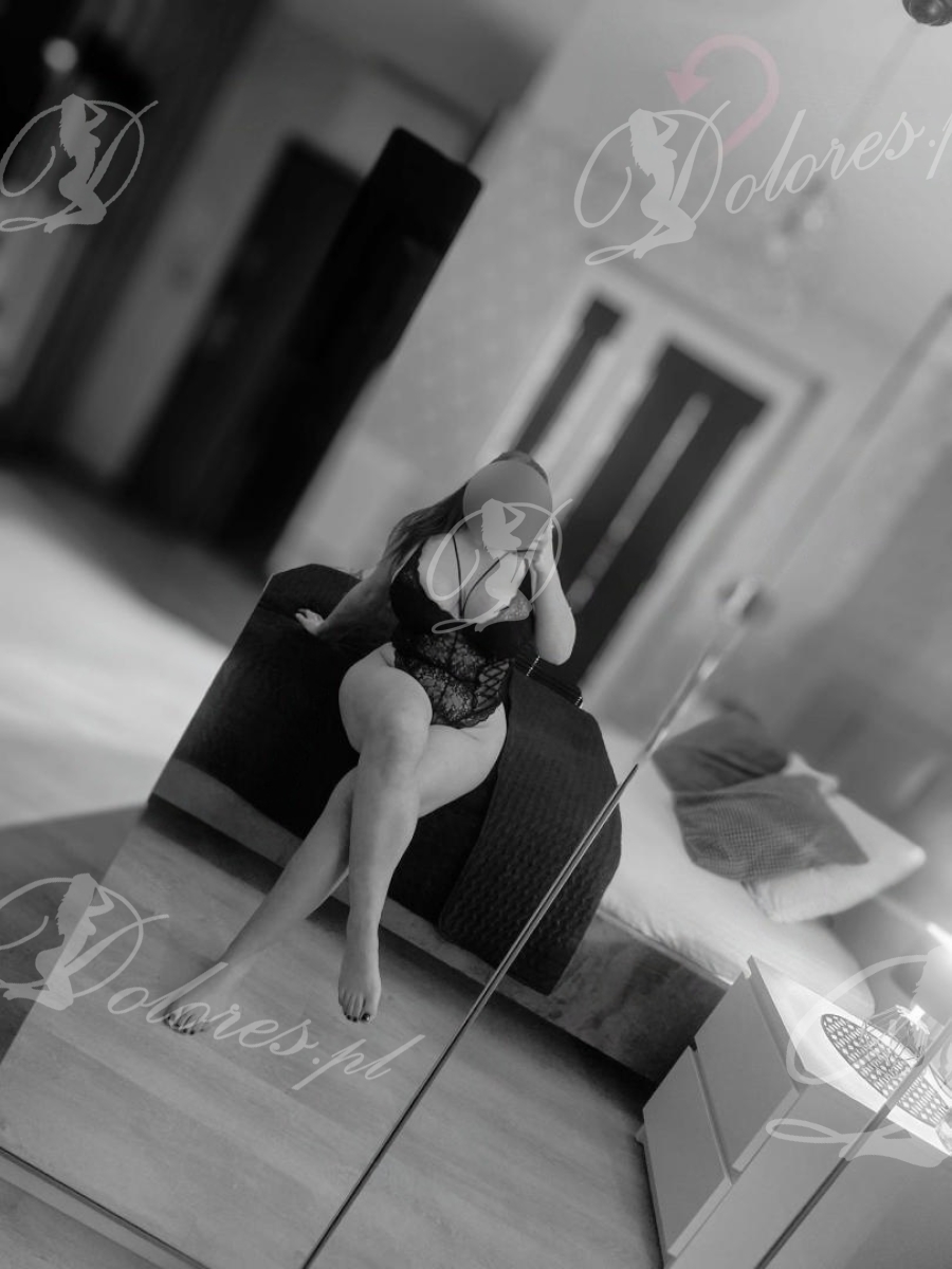 Curvy Girl
