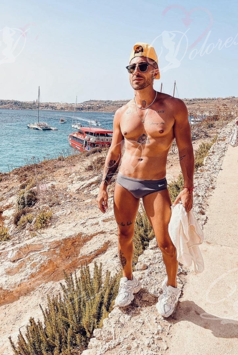 Oliver Falcon
