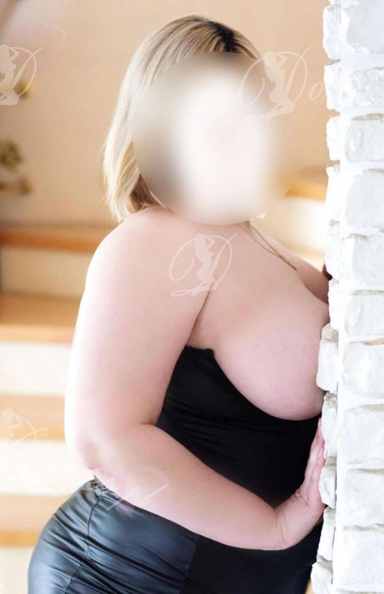 Linda Max BBW